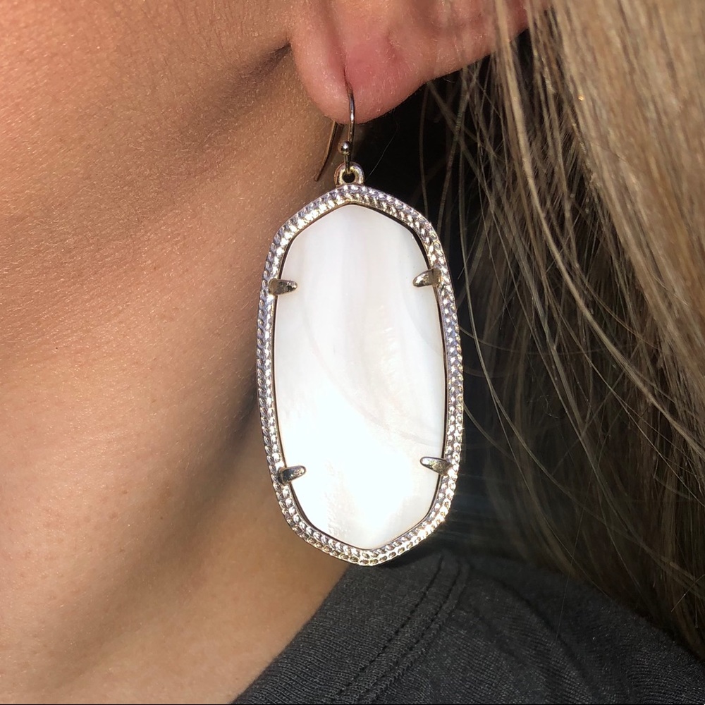 Kendra Scott Elle Drop Earrings - White Pearl
